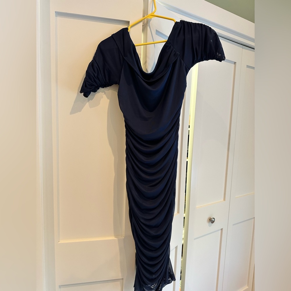 VENUS Off Shoulder body-con Navy Dress